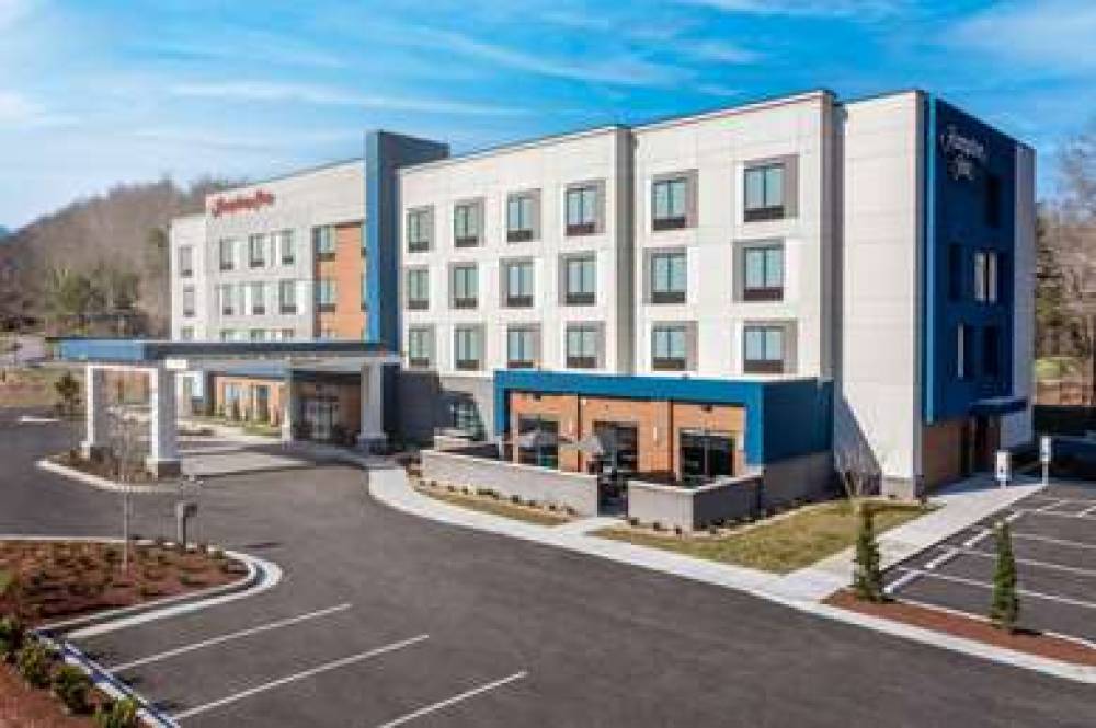 HAMPTON INN ASHLAND CITY 3