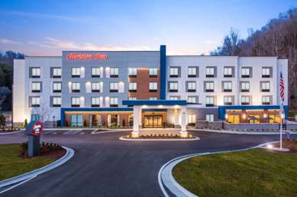 HAMPTON INN ASHLAND CITY 1