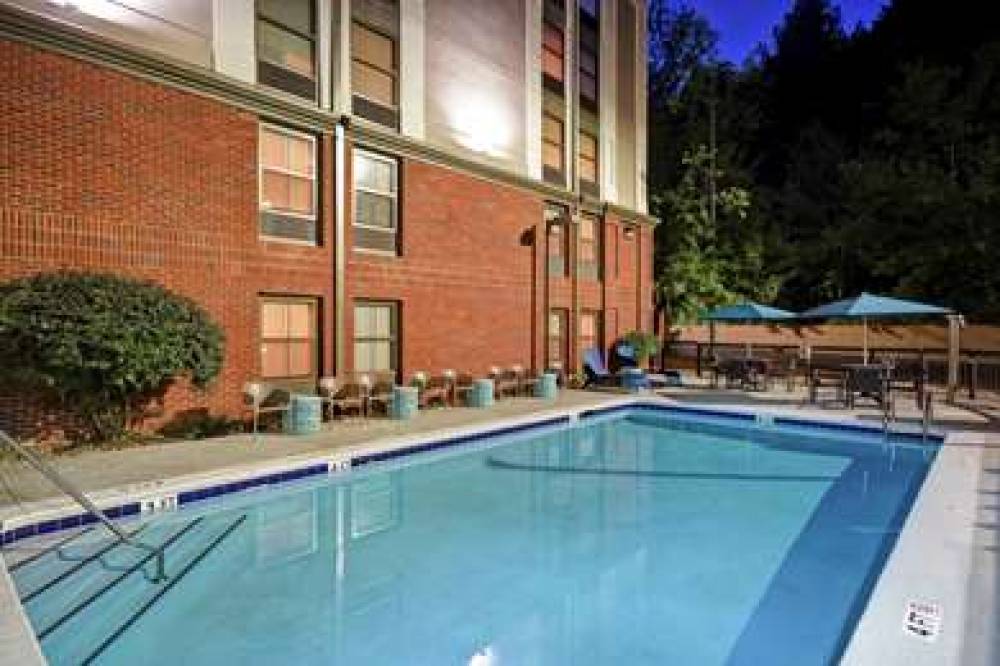 Hampton Inn Atlanta-Mall Of Georgia, GA 5