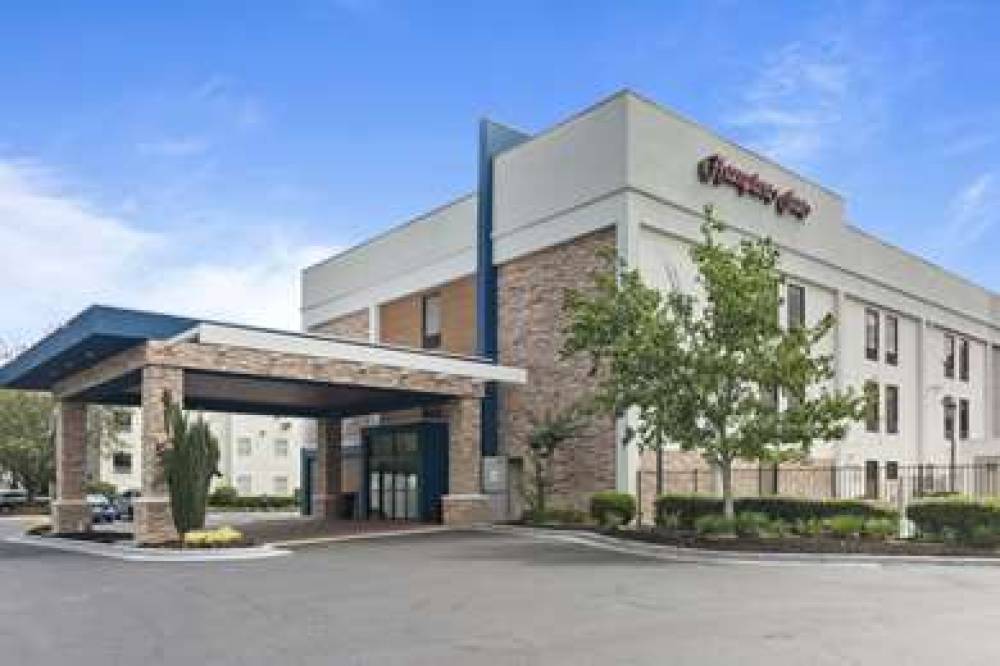 Hampton Inn Atlanta-Woodstock 1