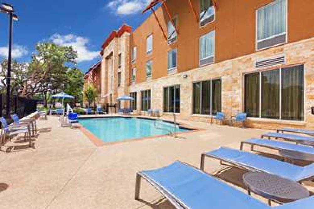 Hampton Inn Austin/Oak Hill 6