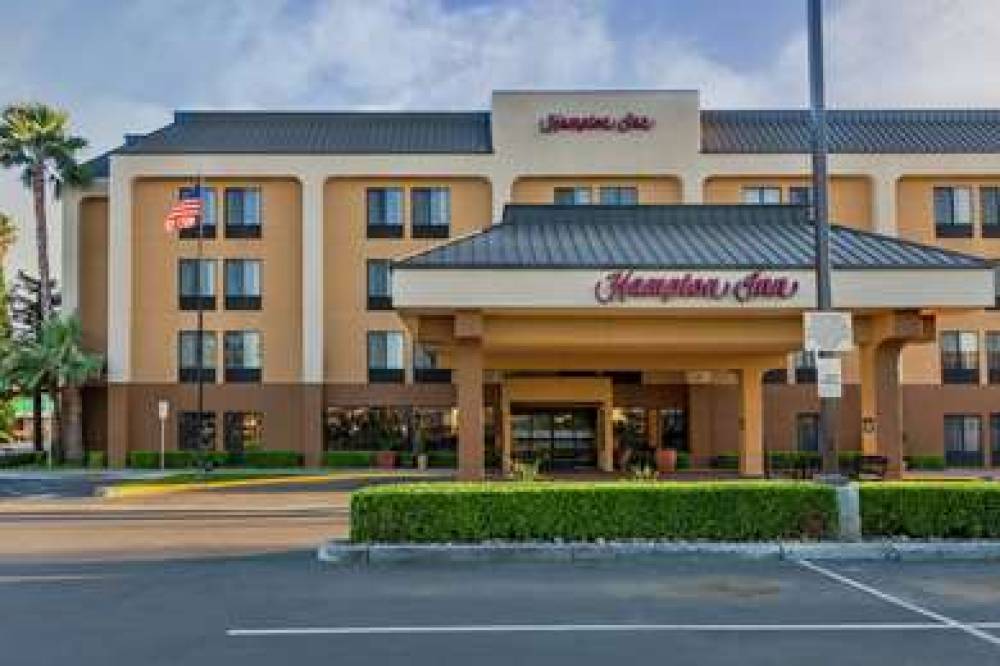 Hampton Inn Bakersfield Central