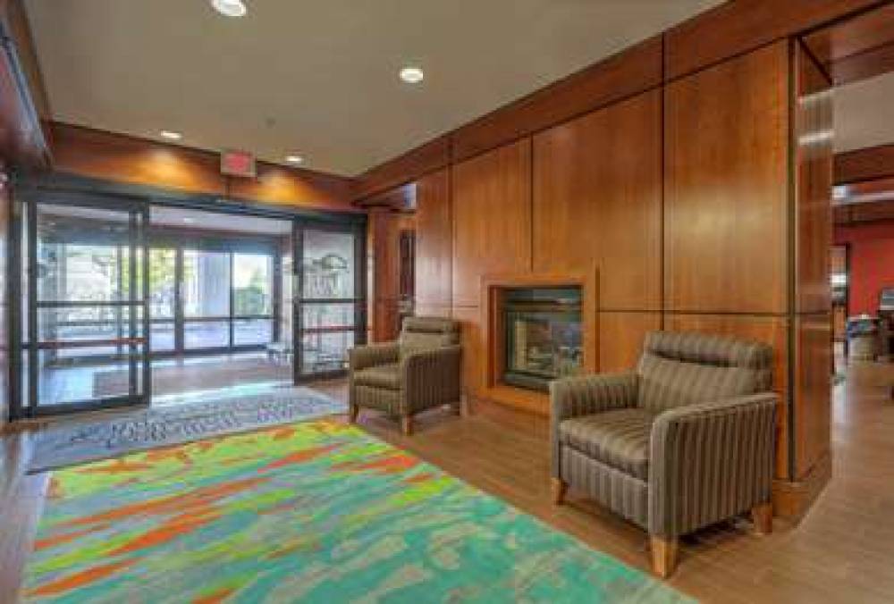 Hampton Inn Batavia 3