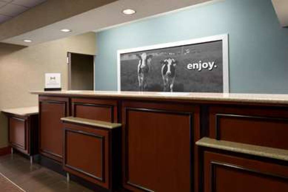 Hampton Inn Battle Creek 6