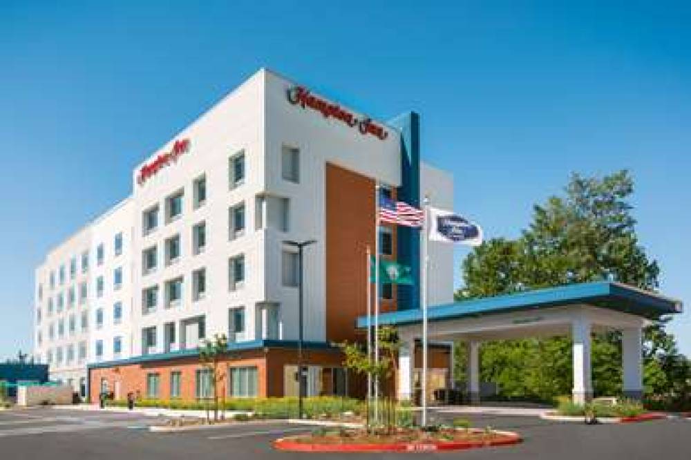 HAMPTON INN BELLINGHAM AIRPORT 1