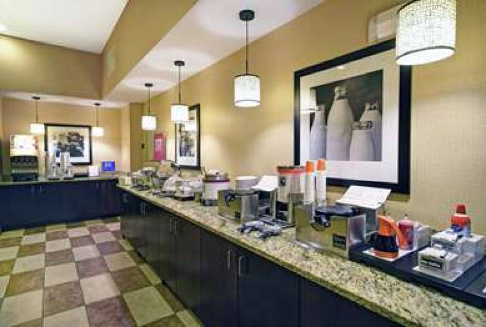 Hampton Inn Beloit 8