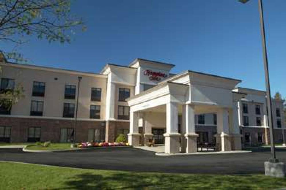 HAMPTON INN BENNINGTON 2