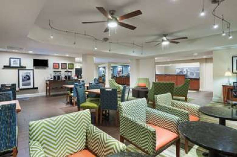 Hampton Inn Bonita Springs/Naples North 8