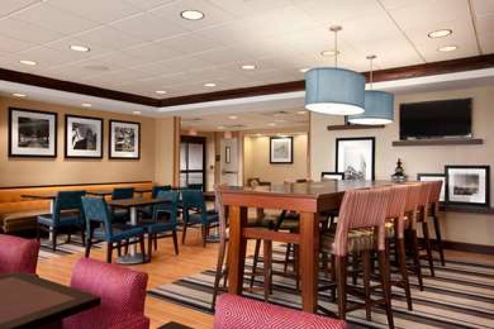 Hampton Inn Boston/Braintree 9