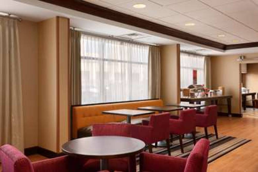 Hampton Inn Boston/Braintree 10