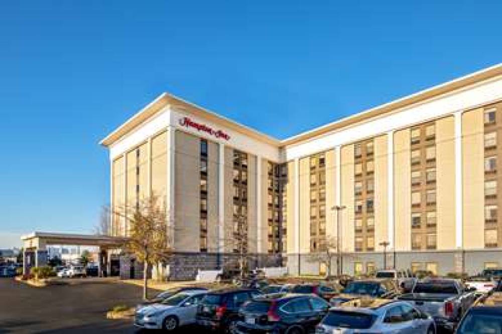 Hampton Inn Boston Logan Airport 1