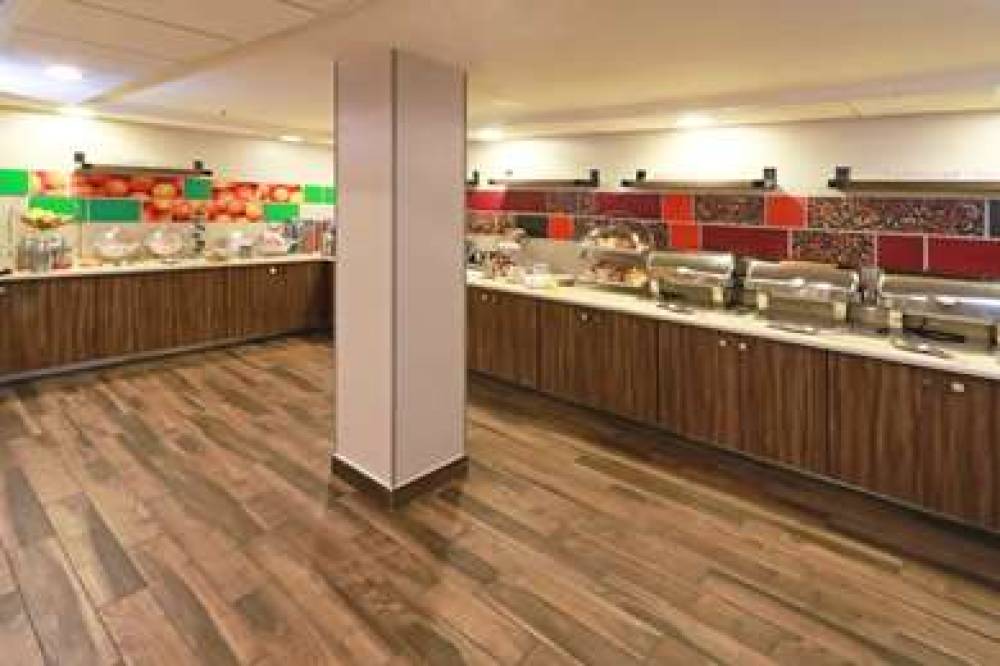 Hampton Inn By Hilton Chihuahua City 8