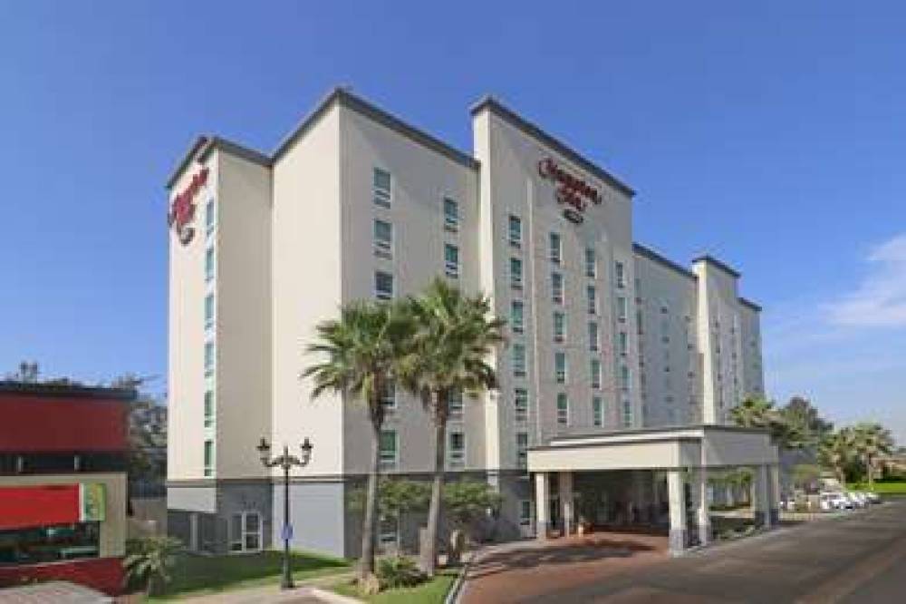 Hampton Inn By Hilton Guadalajara-Aeropuerto 1