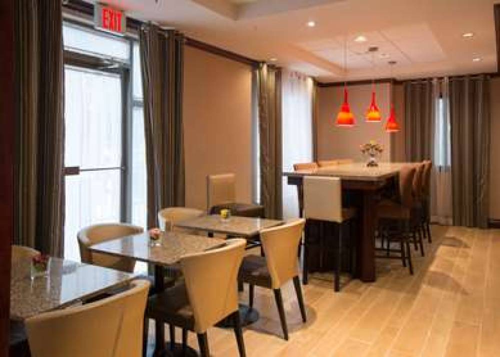 Hampton Inn By Hilton Toronto-Mississauga West 6