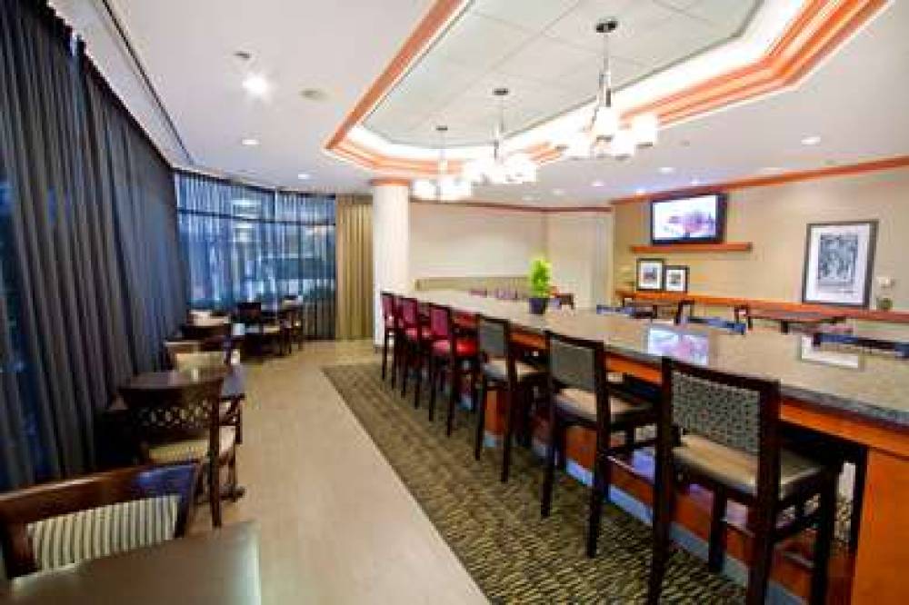 Hampton Inn By Hilton Vancouver-Airport/Richmond 2