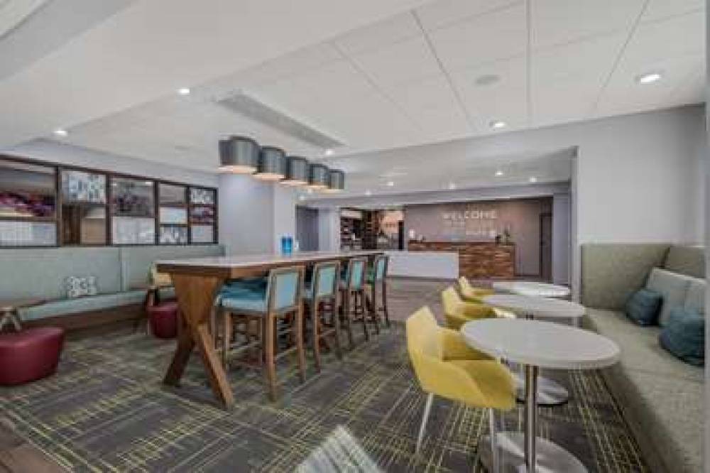 HAMPTON INN BY HILTON WILLIAMS 4