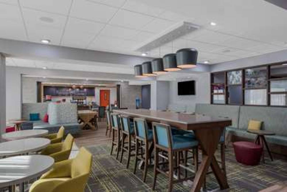 HAMPTON INN BY HILTON WILLIAMS 8