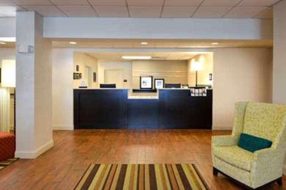 Hampton Inn Carbondale 5