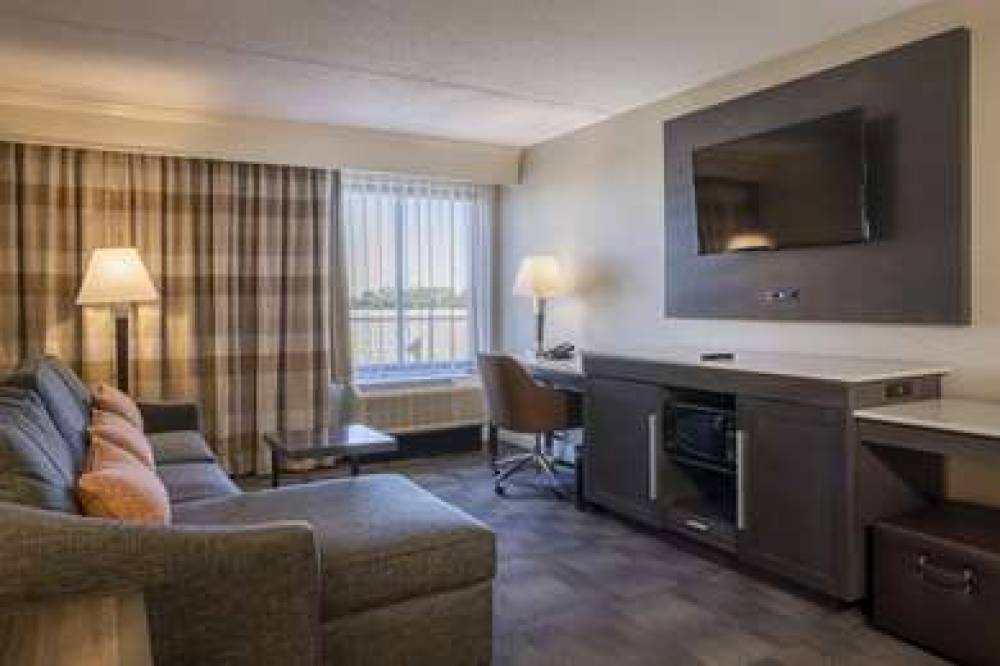 Hampton Inn Carlstadt At The Meadowlands 8