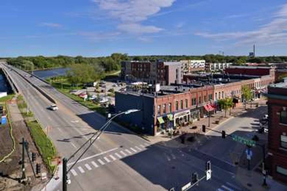 HAMPTON INN CEDAR FALLS 3