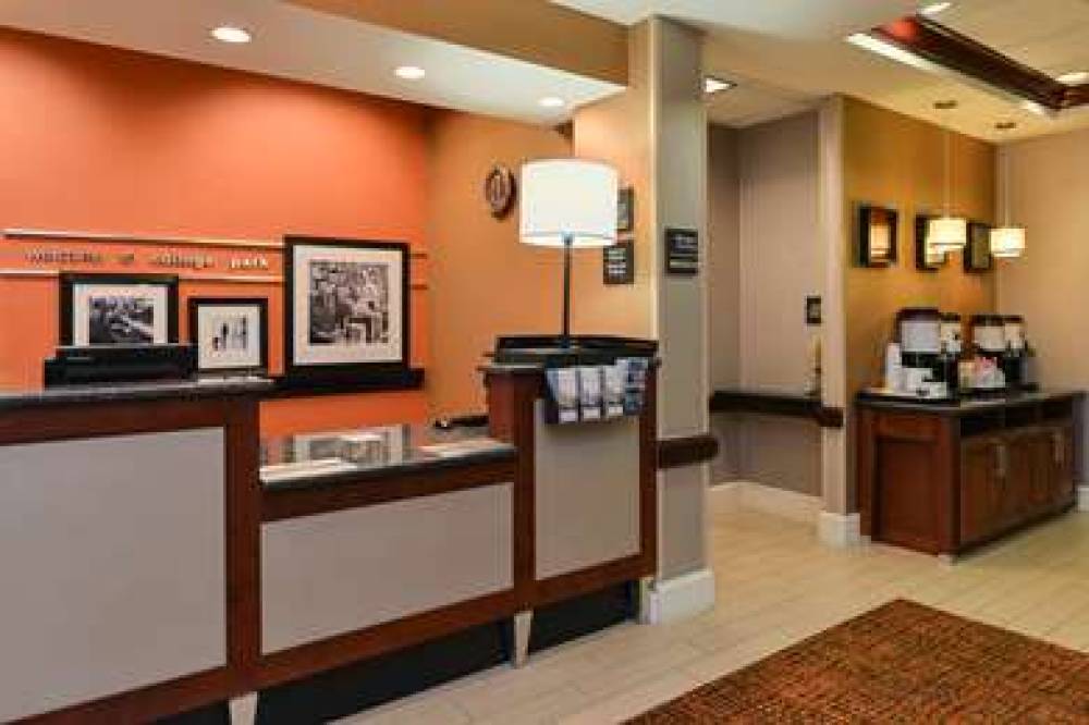 Hampton Inn College Park 9