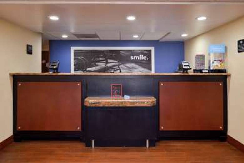 Hampton Inn Columbus East 6