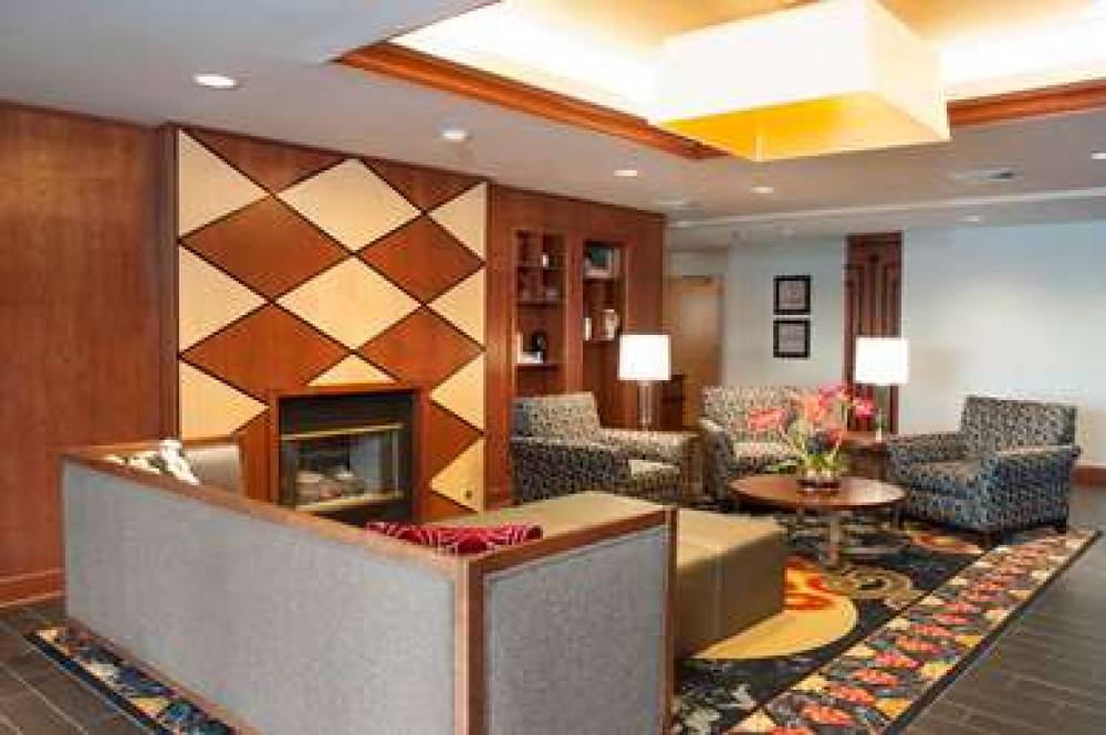 Hampton Inn Columbus/Taylorsville 5