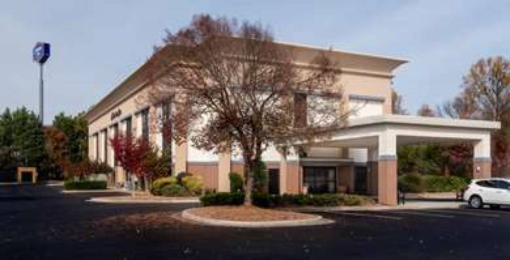 Hampton Inn Commerce 1