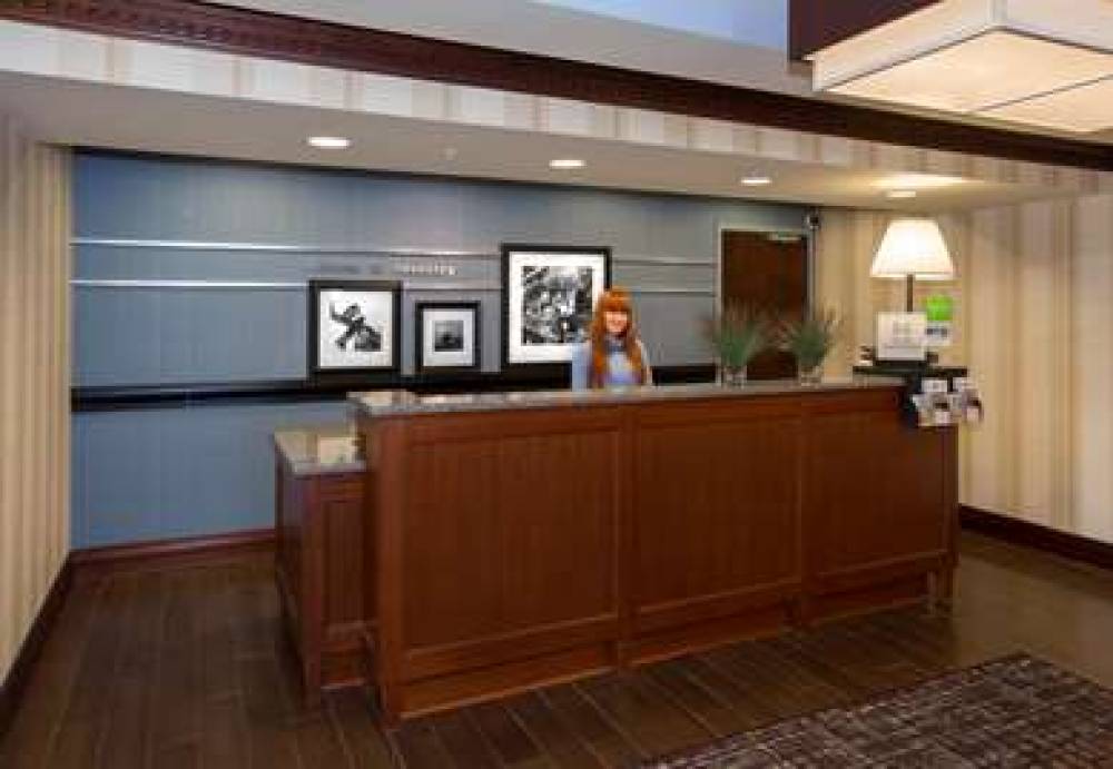 Hampton Inn Coventry-Warwick Area 3