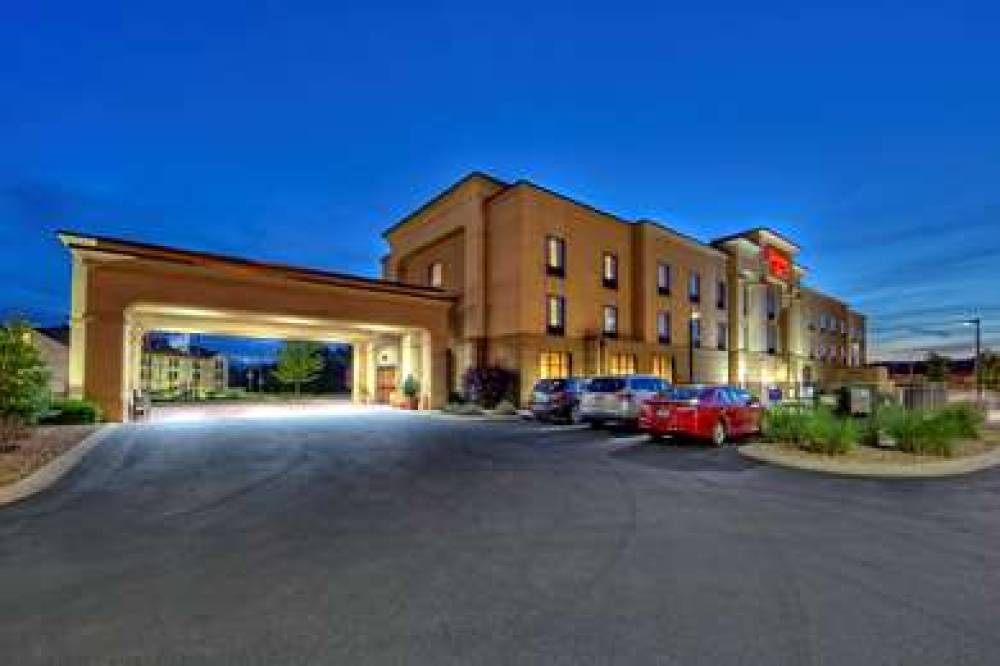 Hampton Inn Crossville, TN 1