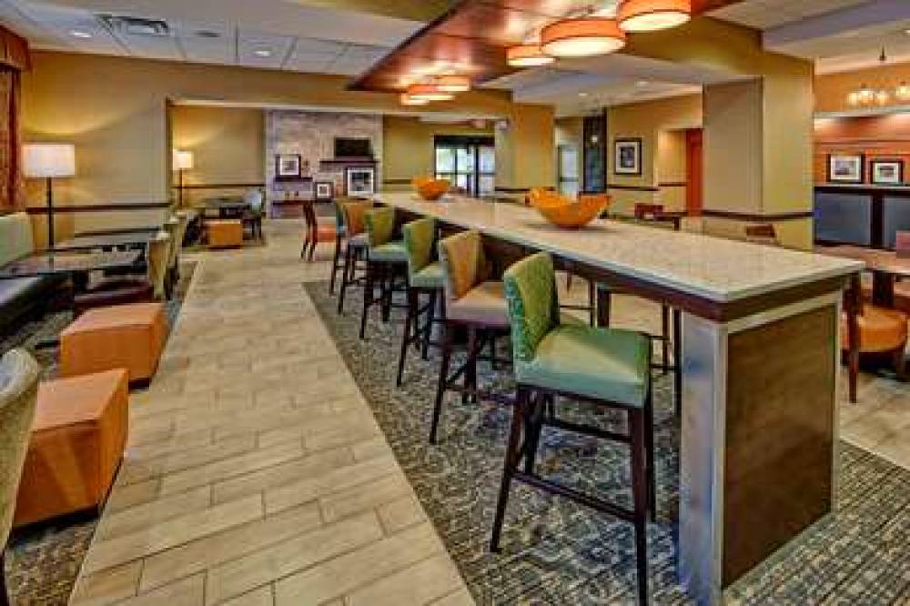 Hampton Inn Crossville, TN 5