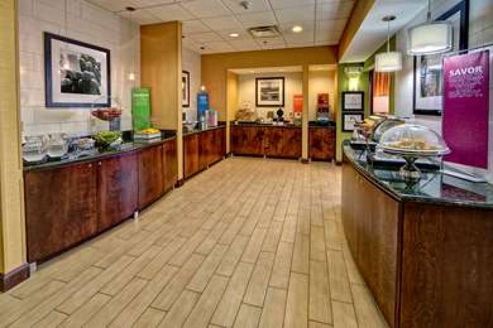 Hampton Inn Crossville, TN 8