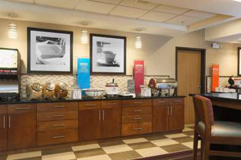 Hampton Inn Decatur/Forsyth 8