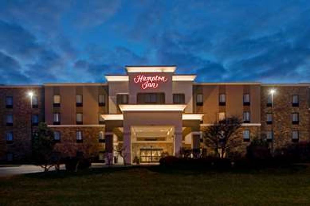 HAMPTON INN DEKALB (NEAR THE UNIVER 3