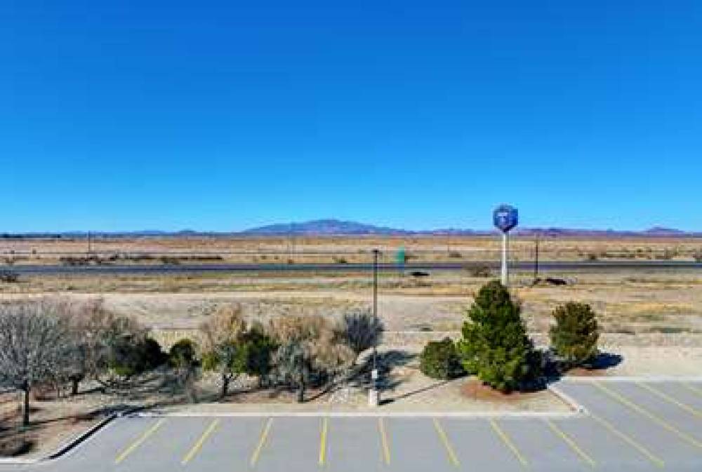 Hampton Inn Deming, NM 3