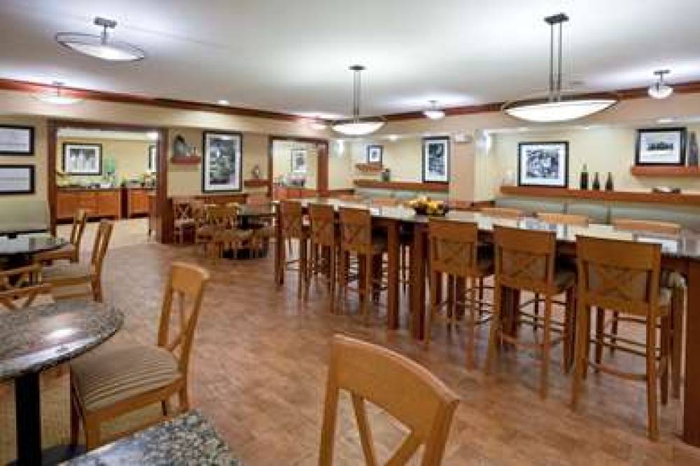 Hampton Inn Detroit/Utica-Shelby Township, MI 9