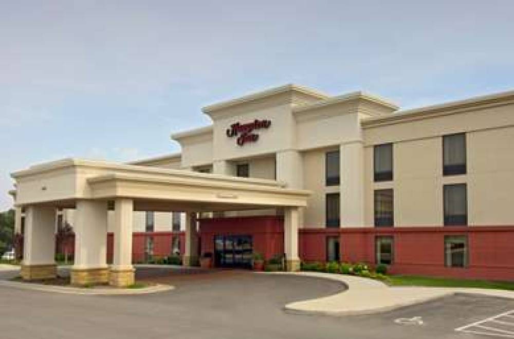 Hampton Inn Dubuque, IA 1