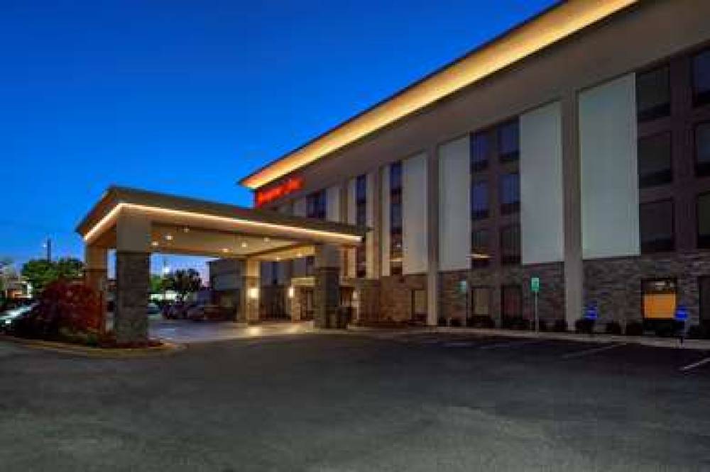 Hampton Inn Dumfries 2