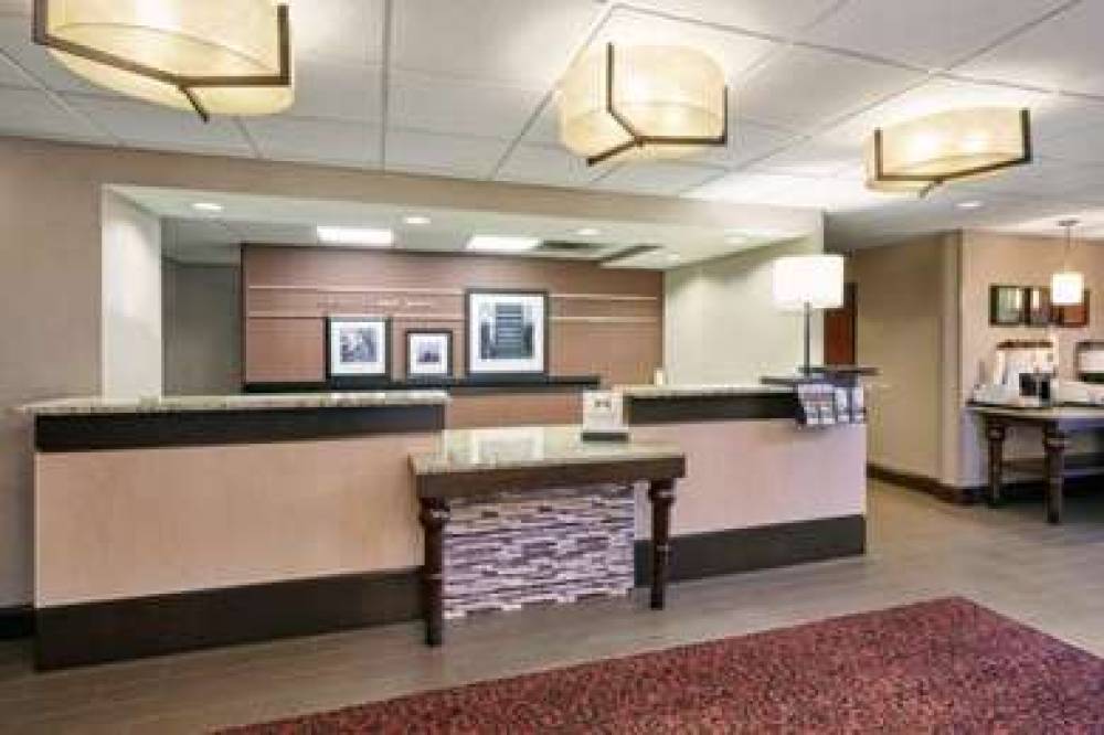 Hampton Inn East Peoria 4