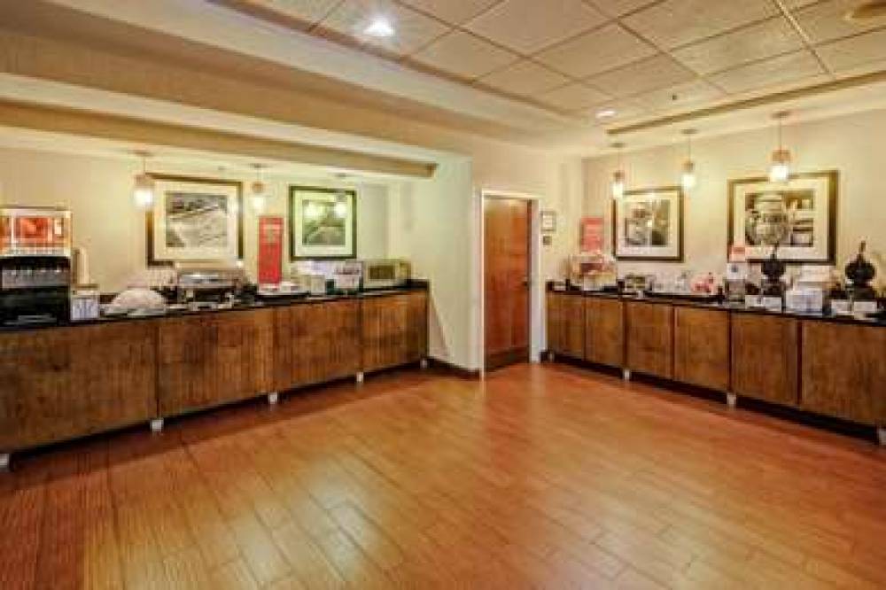 Hampton Inn Elizabeth City 8