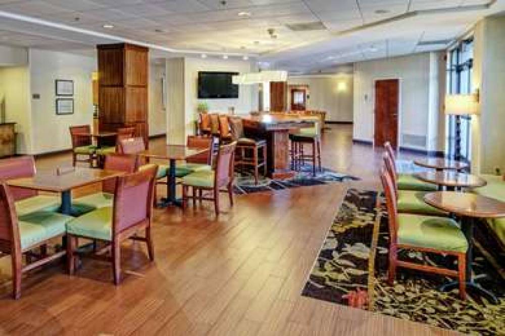 Hampton Inn Elizabeth City 7