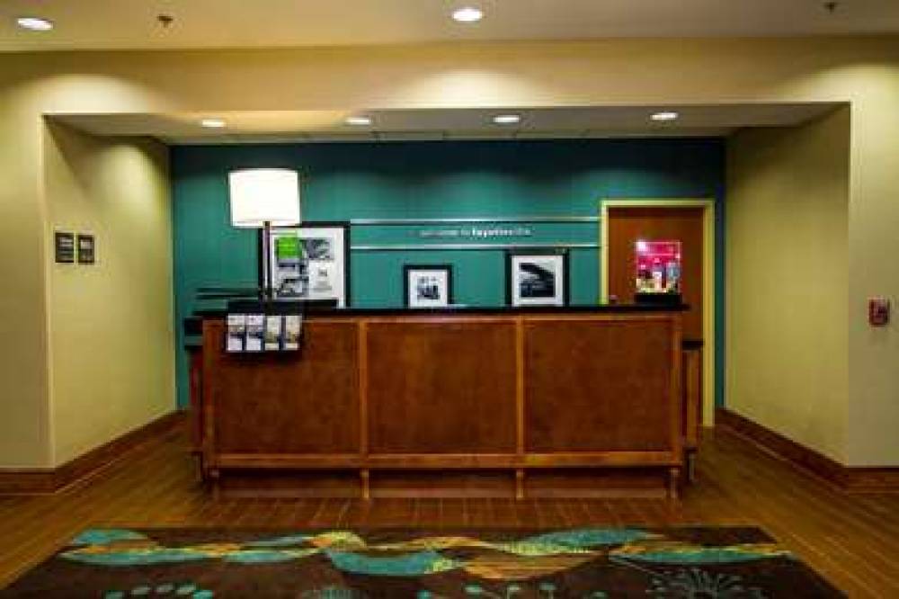 Hampton Inn Fayetteville, TN 4