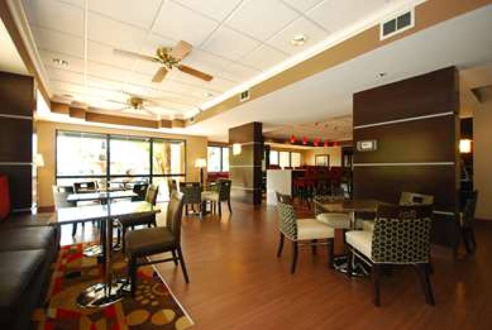 Hampton Inn Fort Myers-Airport &amp; I-75 10