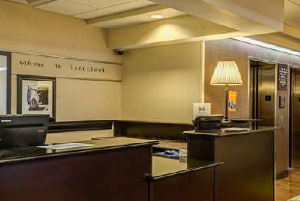 Hampton Inn Frankfort 3