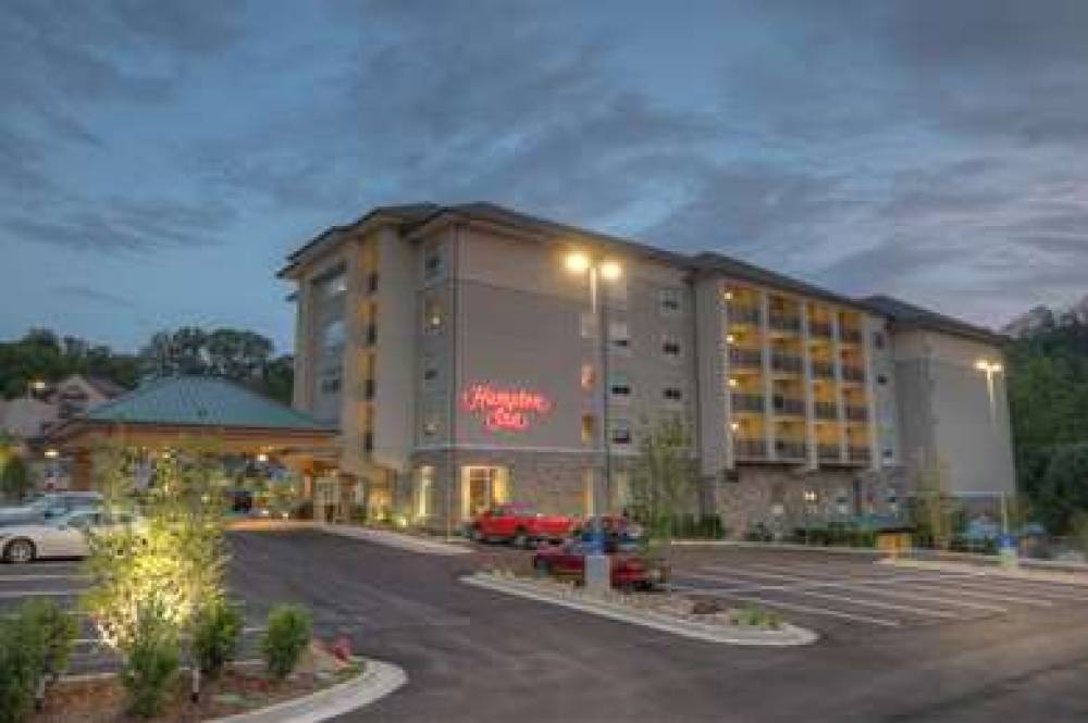 Hampton Inn Gatlinburg Historic Nature Trail, TN 6