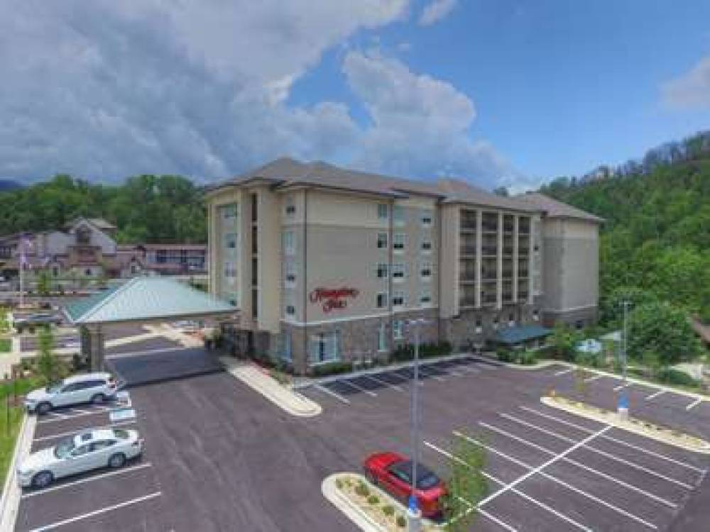 Hampton Inn Gatlinburg Historic Nature Trail, TN 1