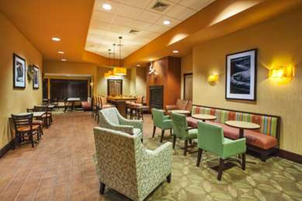 Hampton Inn Gaylord 6