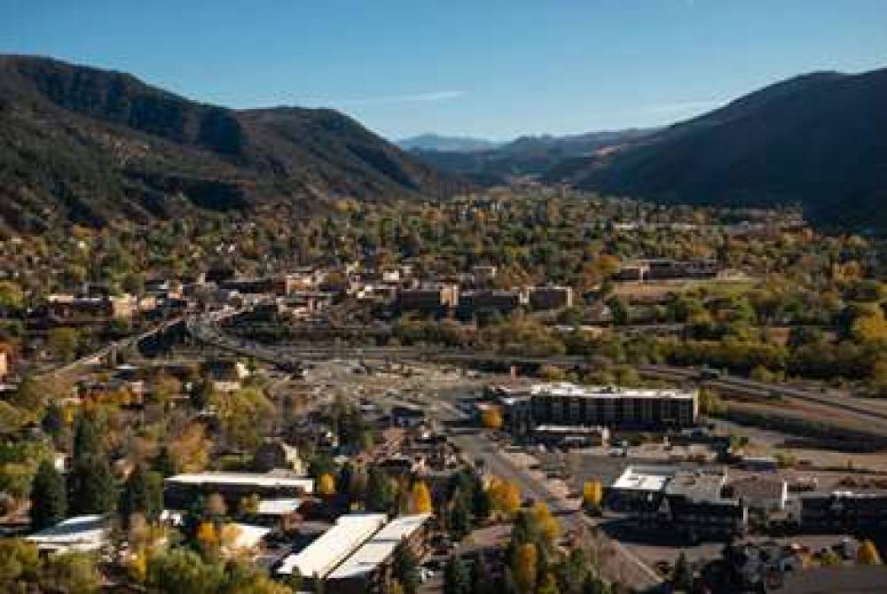 Hampton Inn Glenwood Springs 3