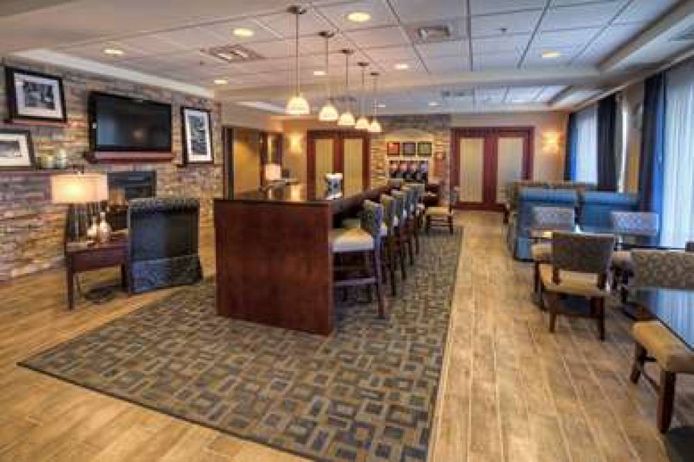 Hampton Inn Great Falls 6