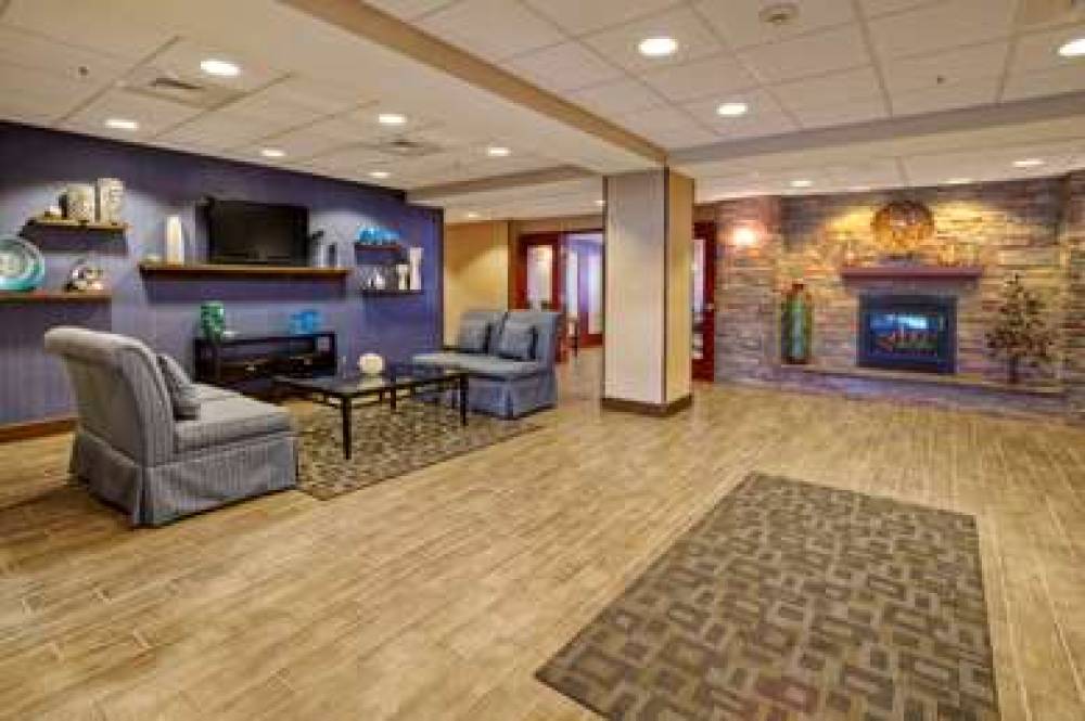 Hampton Inn Great Falls 3